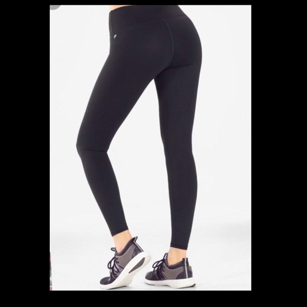 Fabletics Bundle - Medium Legging - Picture 2 of 3